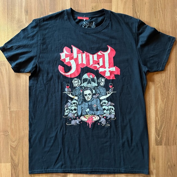 🎸🖤 NWT 💀 Ghost - Cherry 🍒 Pie T-shirt size medium 🖤🎸 Hot Topic New! - Picture 2 of 6